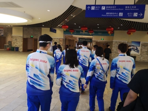 山地新闻中心志愿者进行场馆踏勘 山地新闻中心志愿者进行场馆踏勘