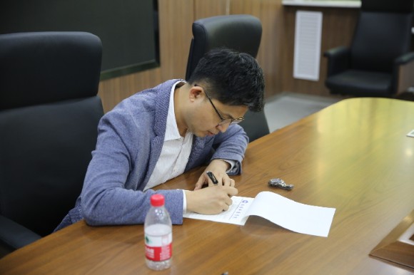 参赛教师进行教学反思 参赛教师进行教学反思